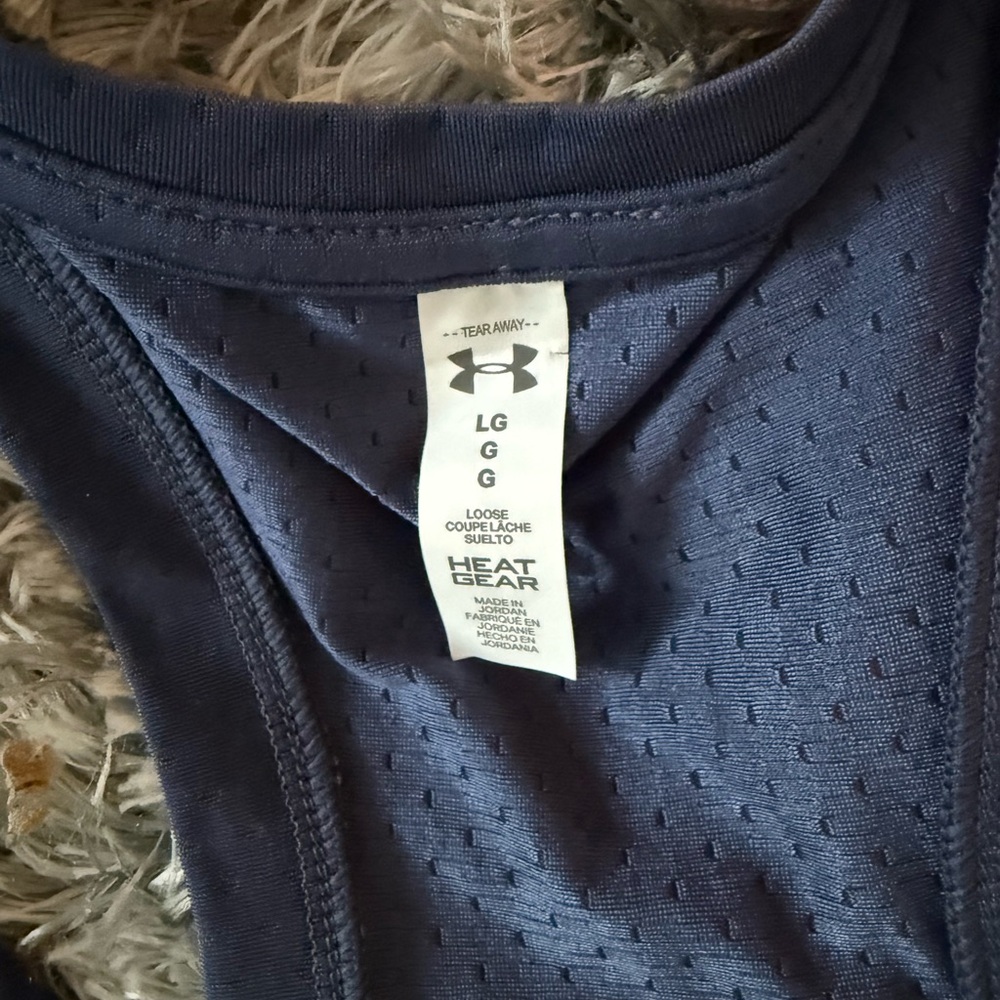 Lot of 6 Women's Racerback Tank Workout Tops. 5 Under Armour, 1 Adidas. - Picture 2 of 11